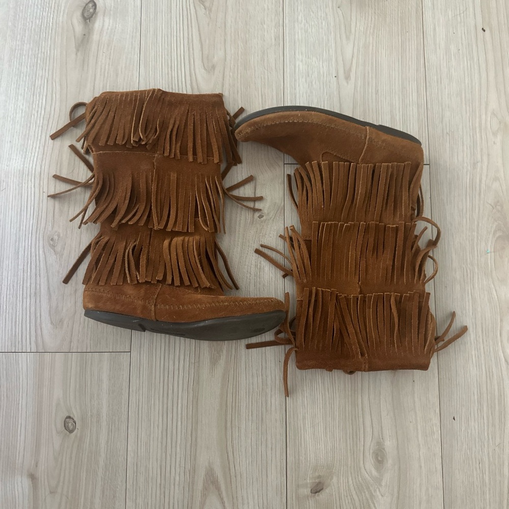 3-Layer Fringe Boot - Picture 3 of 9